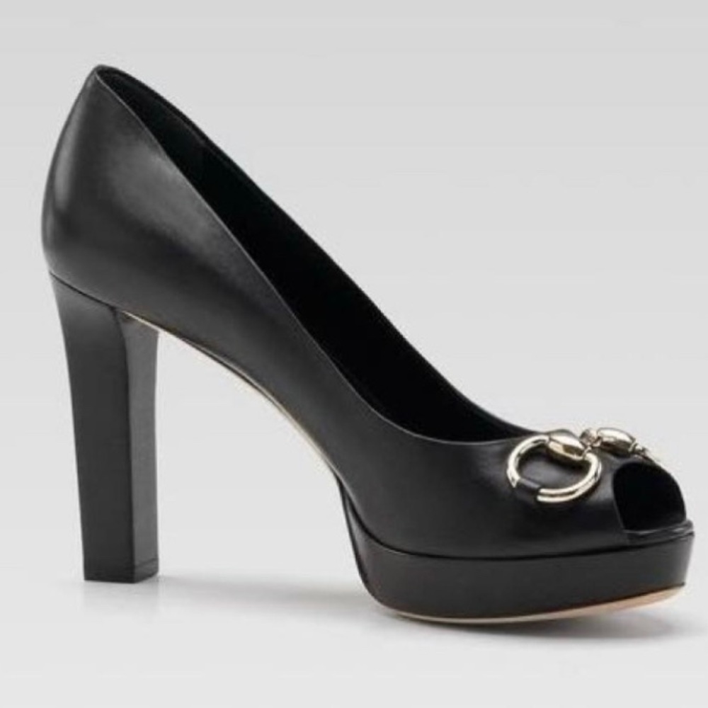 Gucci Horsebit Classic platform peep toe pump. Black size 38.
